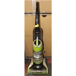 POWER GROOM UPRIGHT VACUUM