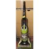 Image 1 : POWER GROOM UPRIGHT VACUUM
