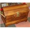 Image 1 : WOODEN CHEST - NO KEYS
