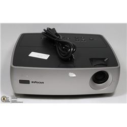 INFOCUS DLP DIGITAL PROJECTOR 186 HOURS ONLY.