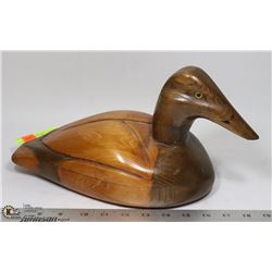 WOODEN HAND CARVED DUCK