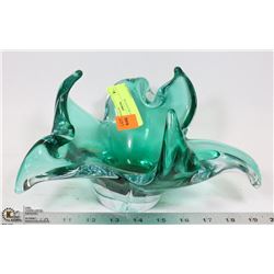 GLASS ART SCULPTURE 6" TALL