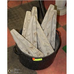 LOT OF 7 CONCRETE ALLIGATORS