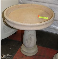 CONCRETE BIRDBATH 14 X 14