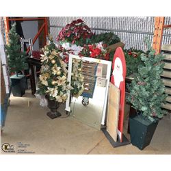 LARGE LOT OF ESTATE CHRISTMAS DECOR, MIRRORS