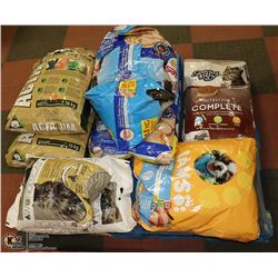 SMALL PALLET OF ASSORTED PET FOOD
