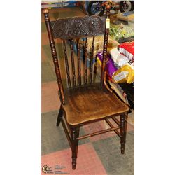 ANTIQUE WOOD DINING CHAIR