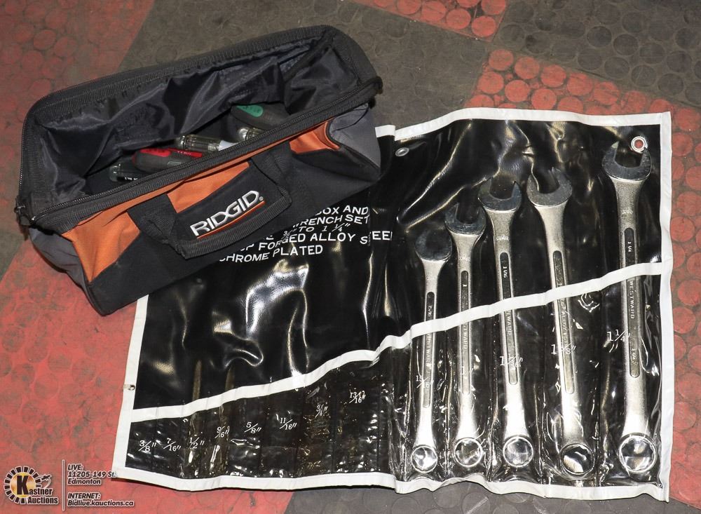 RIDGID TOOL BAG WITH CONTENTS