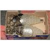 Image 1 : LOT OF 2 VINTAGE HANGING LIGHTS