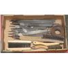 Image 1 : FLAT OF ASSORTED FILES AND METAL BRUSHES