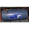 Image 1 : 7 GAL AIR TANK WITH PRESSURE GAUGE