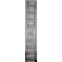 10 FT ALUMINUM EXTENSION LADDER