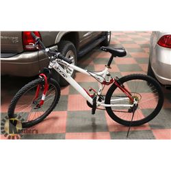 VANDEL DUAL XC 26 SPEED BIKE