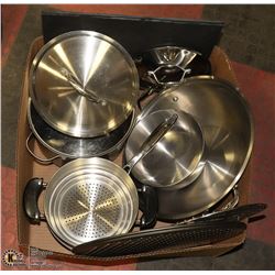 BOX W/STAINLESS STEEL WOK, 2 POTS WITH