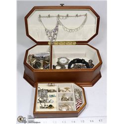 BROWN WOOD JEWELLERY BOX WITH