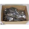 Image 1 : LOT OF FLATWARE - S.S. FORKS, KNIVES, TBL.