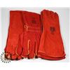 Image 1 : LOT WITH 3 NEW PAIRS OF WELDING GLOVES