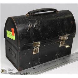 ANTIQUE METAL LUNCH PAIL