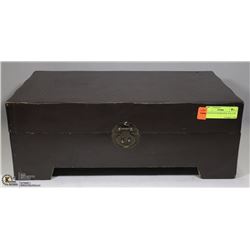 WOODEN KEEPSAKE BOX, 19 X 11 X7