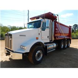 2020 KENWORTH T800 Dump Truck