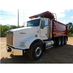 2020 KENWORTH T800 Dump Truck