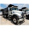 Image 4 : 2020 MACK GR64F Dump Truck