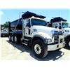Image 2 : 2020 MACK GR64F Dump Truck