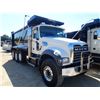 Image 2 : 2020 MACK GR64F Dump Truck