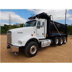 2019 KENWORTH T800 Dump Truck