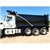 Image 6 : 2019 MACK GR64F Dump Truck
