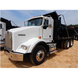 2016 KENWORTH T800 Dump Truck