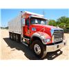 Image 2 : 2014 MACK GU713 Dump Truck
