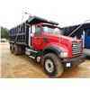 Image 2 : 2013 MACK GU713 Dump Truck