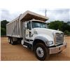 Image 2 : 2015 MACK GU713 Dump Truck