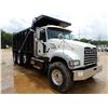 Image 2 : 2011 MACK GU713 Dump Truck