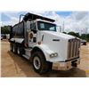 Image 2 : 2011 KENWORTH T800 Dump Truck