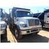 Image 2 : 2006 INTERNATIONAL 7600 Dump Truck