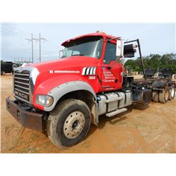 2013 MACK GU713 Roll Off Truck