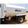 Image 6 : 2000 PETERBILT 330 Water Truck