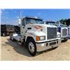 Image 2 : 2012 MACK CHU613 Day Cab Truck