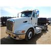 Image 1 : 2011 PETERBILT 384 Day Cab Truck