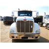 Image 3 : 2011 PETERBILT 384 Day Cab Truck