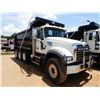 Image 4 : 2020 MACK GR64F Dump Truck