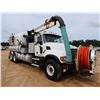 Image 2 : 2004 MACK CV713 Vacuum Truck