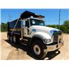 Image 4 : 2019 MACK GR64F Dump Truck