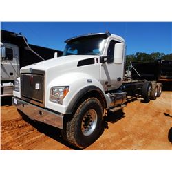 2020 KENWORTH T880 Cab and Chassis Truck