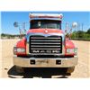 Image 3 : 2014 MACK GU713 Dump Truck