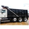 Image 6 : 2011 MACK GU713 Dump Truck