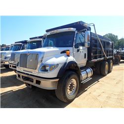 2006 INTERNATIONAL 7600 Dump Truck