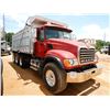 Image 2 : 2004 MACK GRANITE CV713 Dump Truck